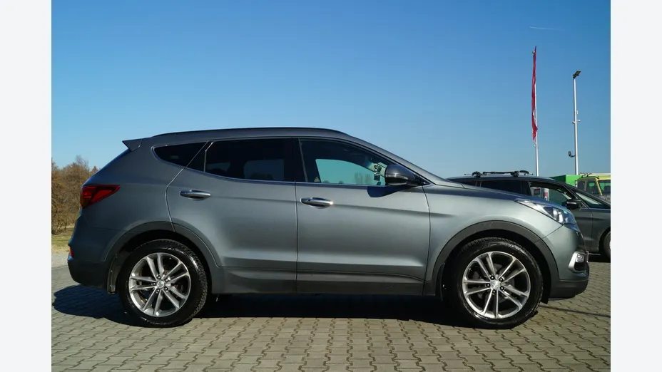 HYUNDAI Santa Fe -