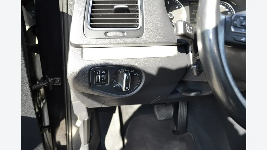 VOLKSWAGEN Sharan -