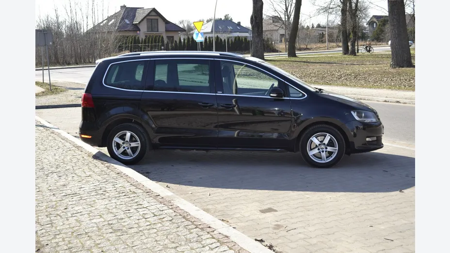 VOLKSWAGEN Sharan -