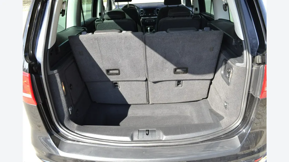 VOLKSWAGEN Sharan -