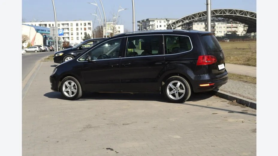 VOLKSWAGEN Sharan -