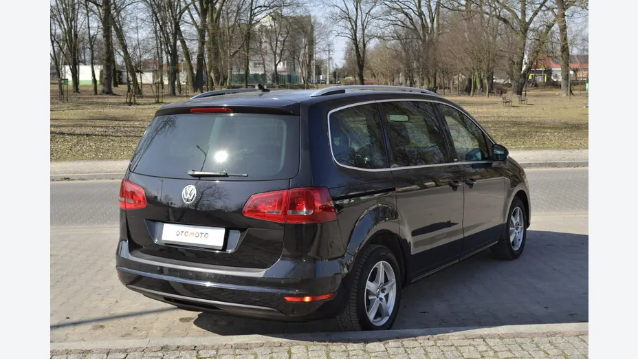 VOLKSWAGEN Sharan -