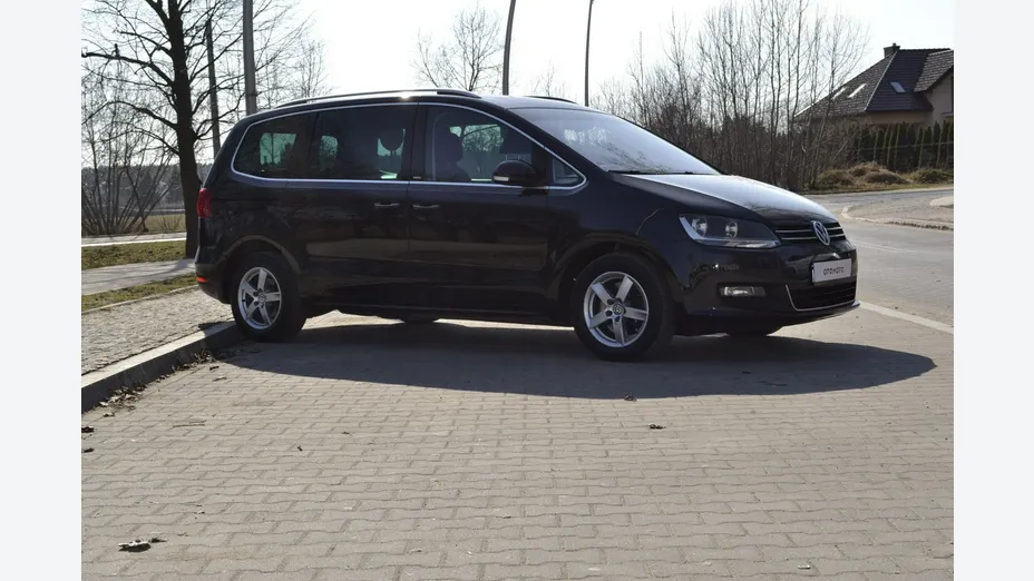 VOLKSWAGEN Sharan -