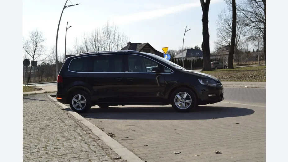 VOLKSWAGEN Sharan -