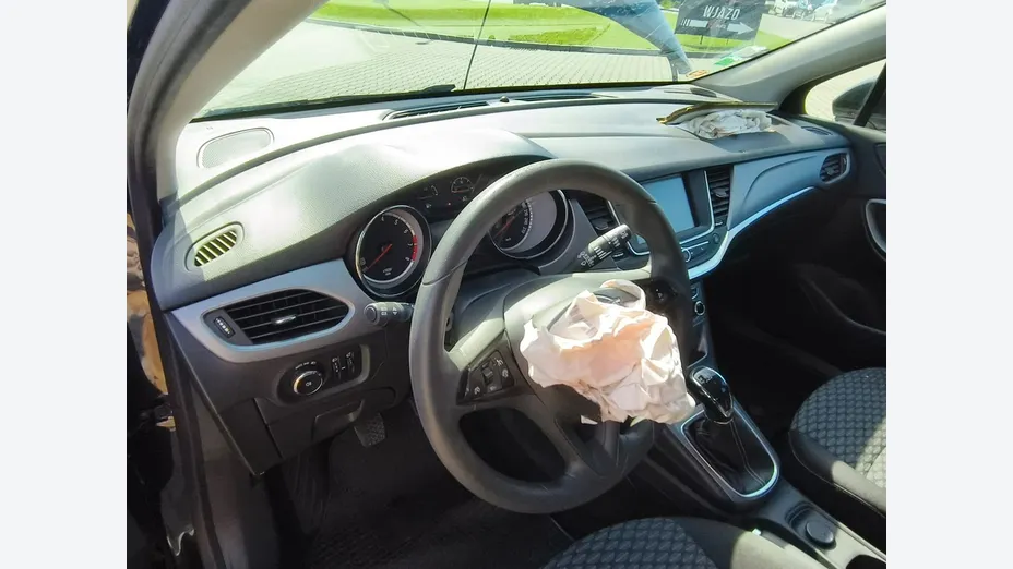 OPEL Astra -