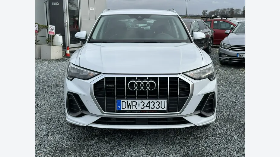 AUDI Q3 -
