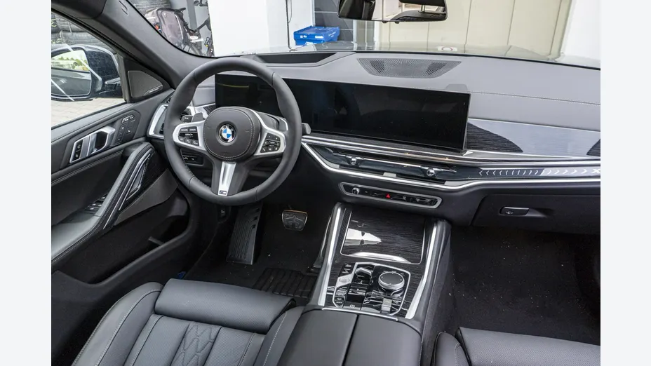 BMW X6 -