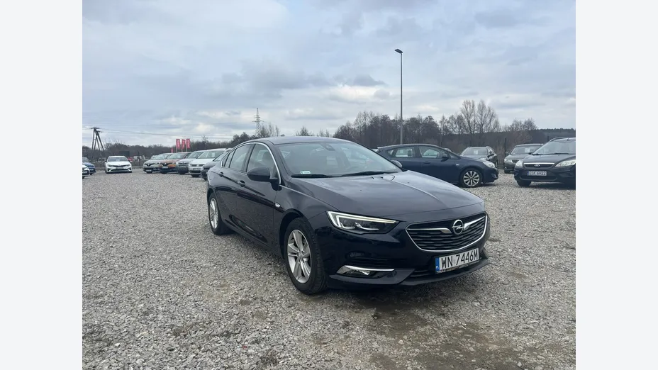 OPEL Insignia -