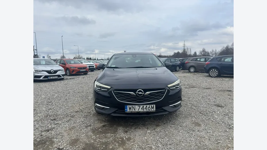 OPEL Insignia -