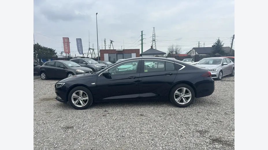 OPEL Insignia -