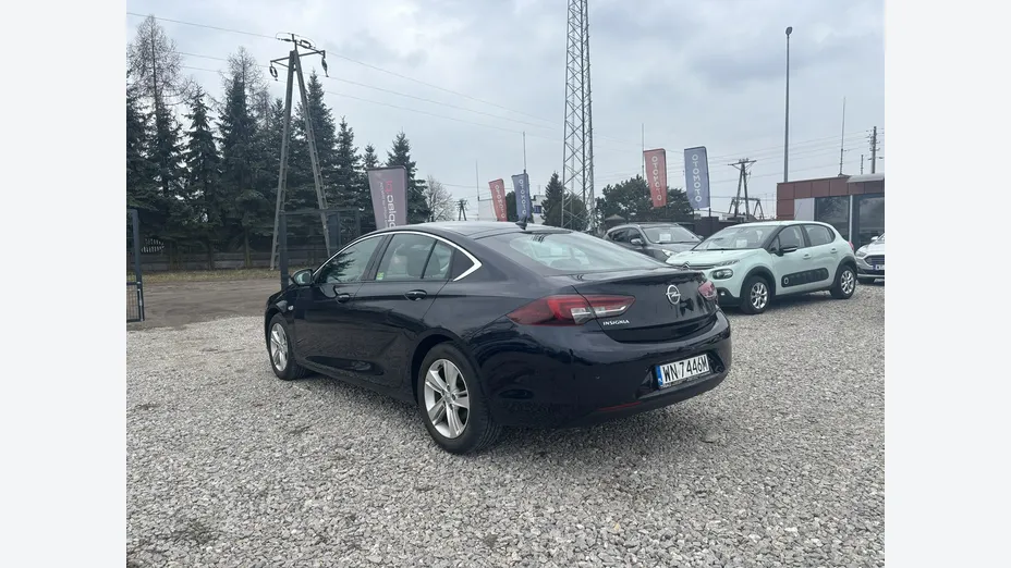 OPEL Insignia -