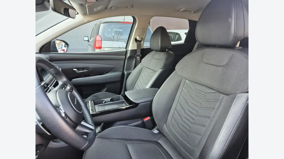 HYUNDAI Tucson -