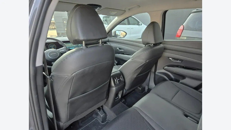 HYUNDAI Tucson -