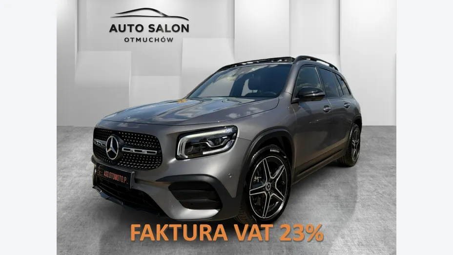MERCEDES-BENZ GLB -