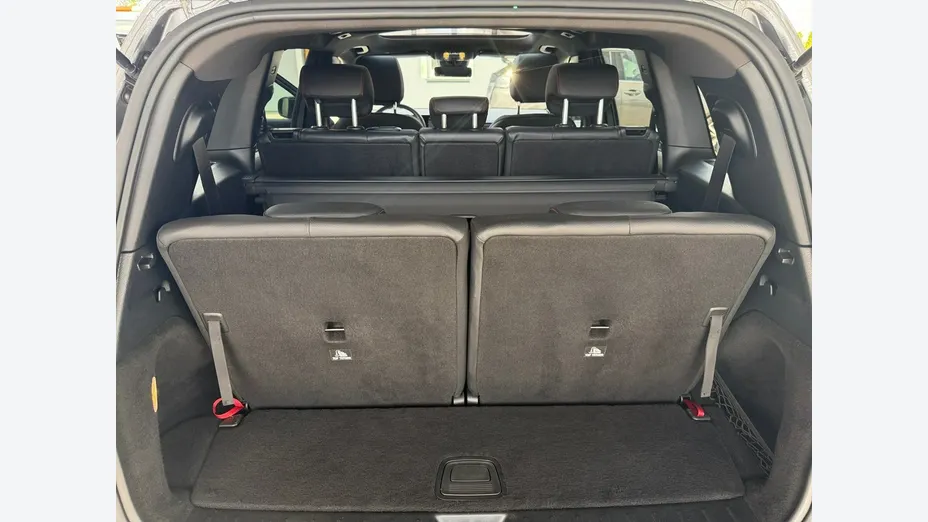MERCEDES-BENZ GLB -