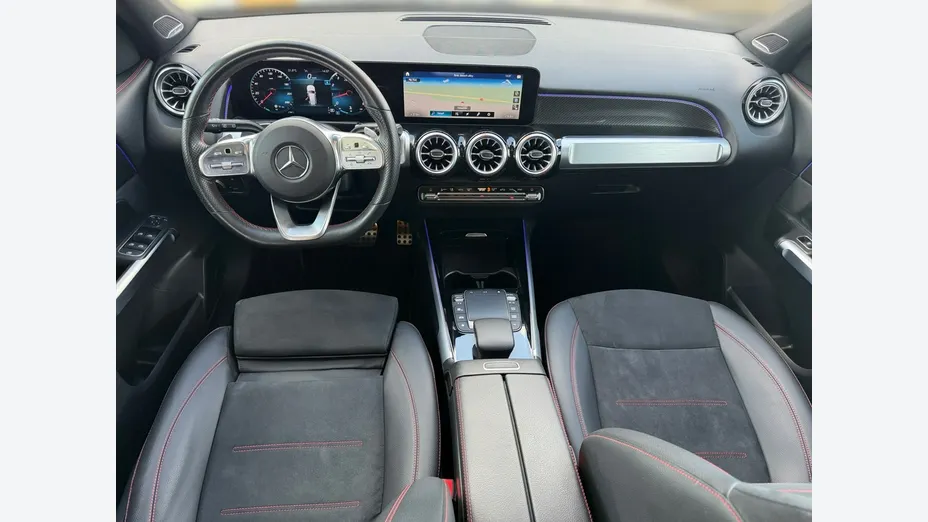 MERCEDES-BENZ GLB -