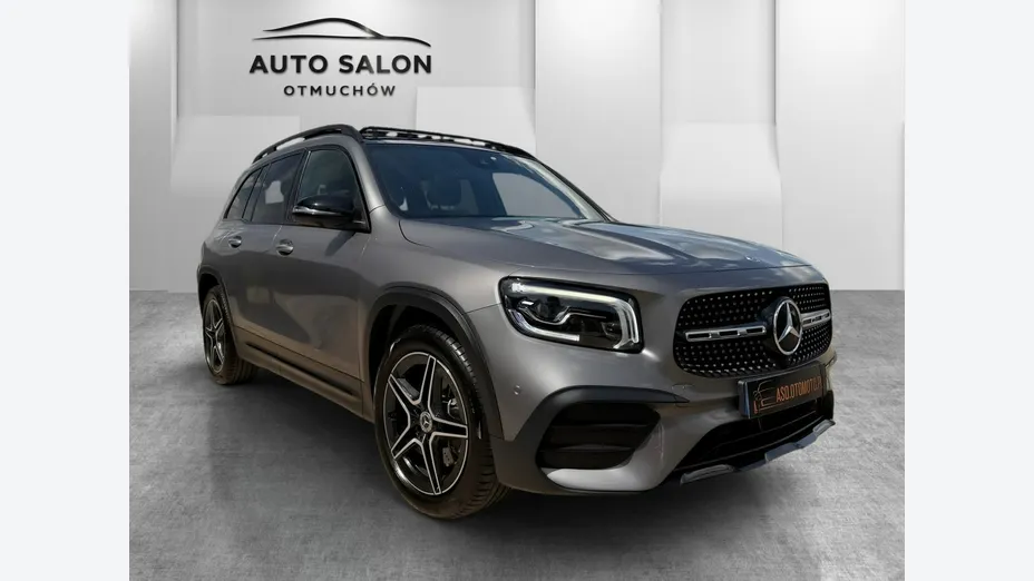 MERCEDES-BENZ GLB -