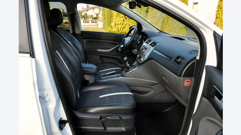 FORD Kuga -
