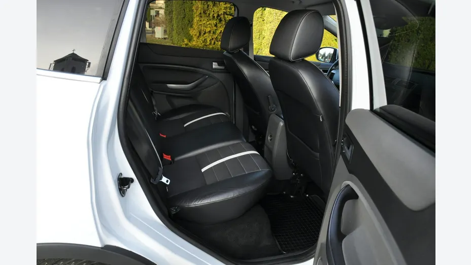 FORD Kuga -