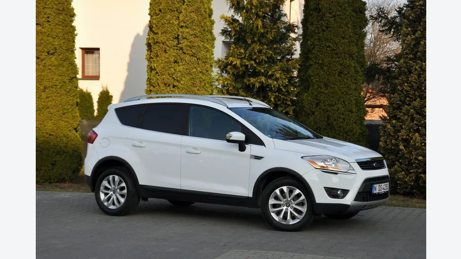 FORD Kuga -