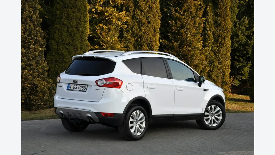 FORD Kuga -