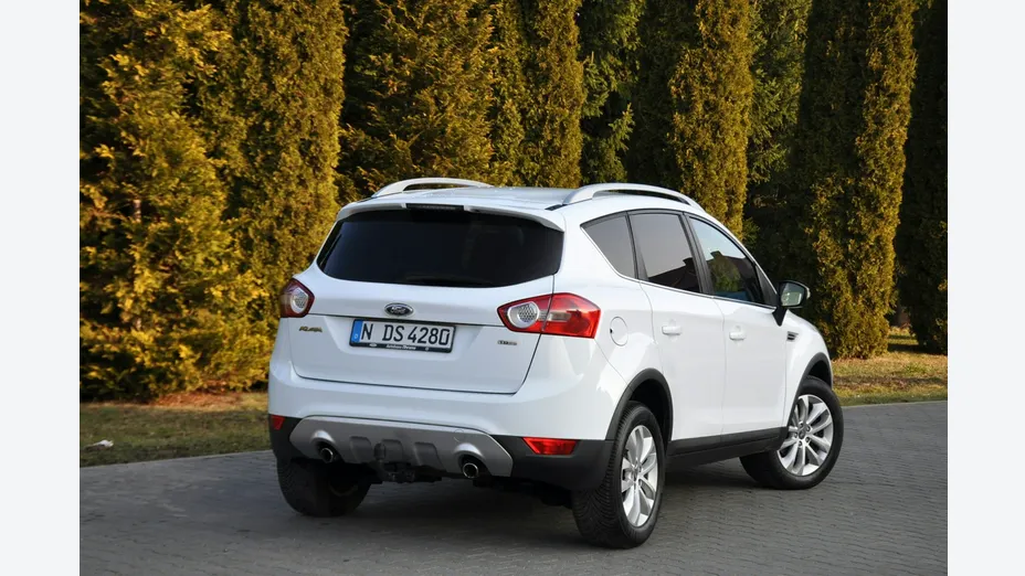 FORD Kuga -
