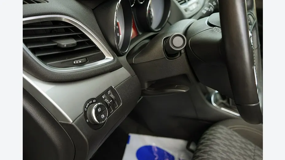 OPEL Mokka -