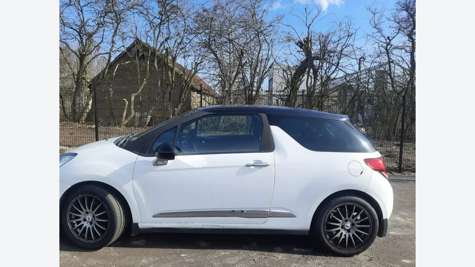 CITROEN DS3 -