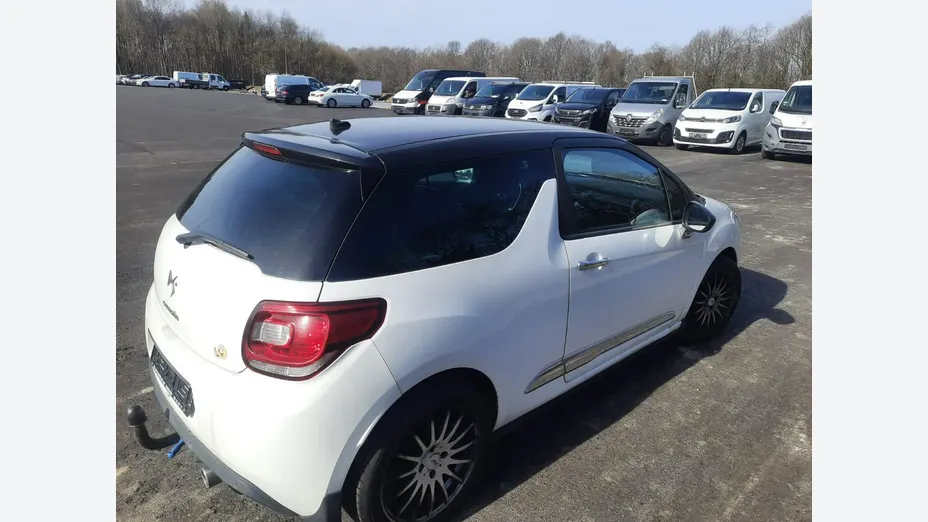 CITROEN DS3 -