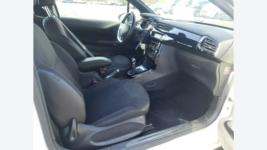 CITROEN DS3 -
