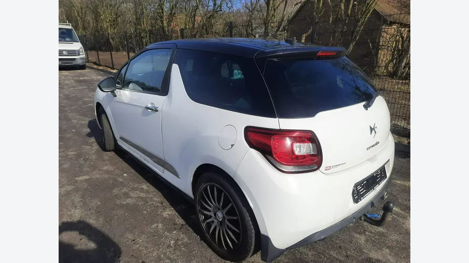 CITROEN DS3 -