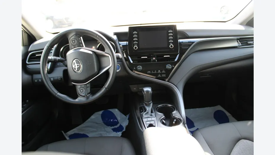 TOYOTA Camry -