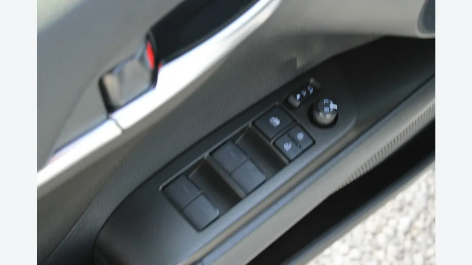 TOYOTA Camry -