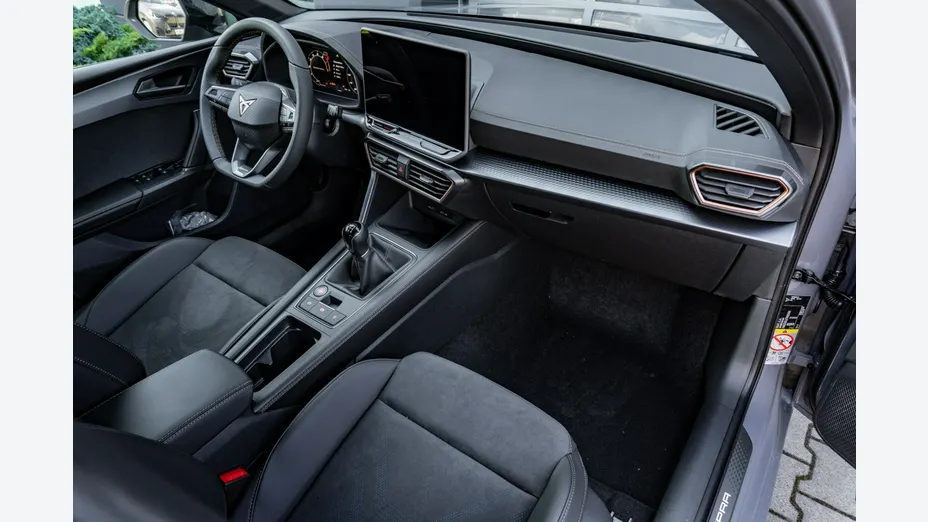 CUPRA Leon -