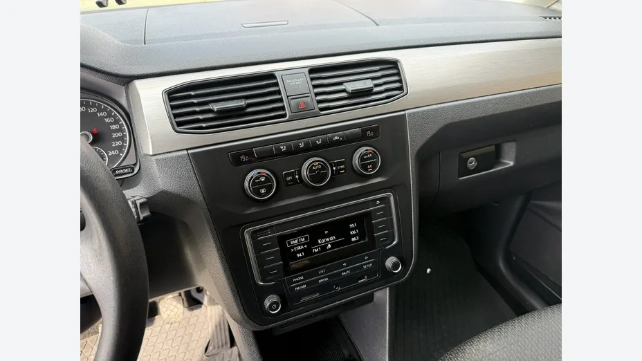 VOLKSWAGEN Caddy -