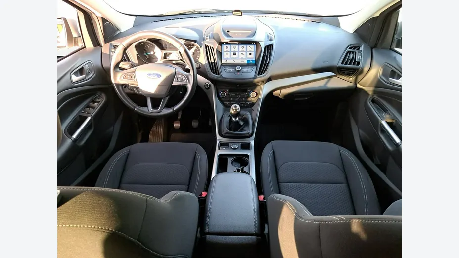 FORD Kuga -