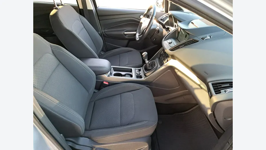 FORD Kuga -