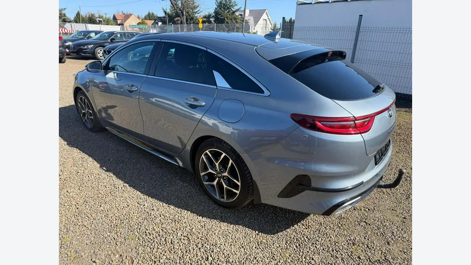 KIA ProCeed -