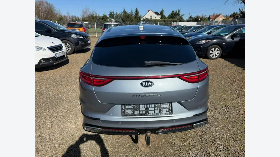 KIA ProCeed -