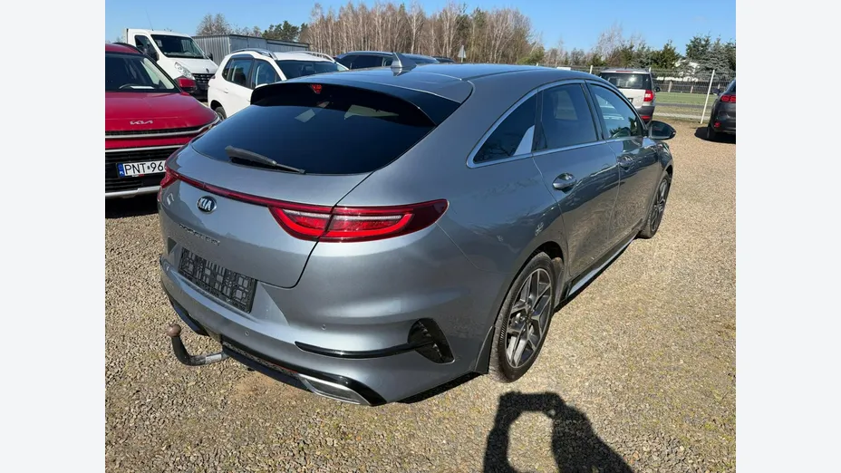 KIA ProCeed -