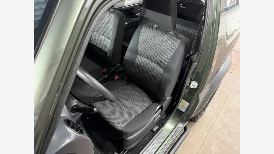 SUZUKI Jimny -