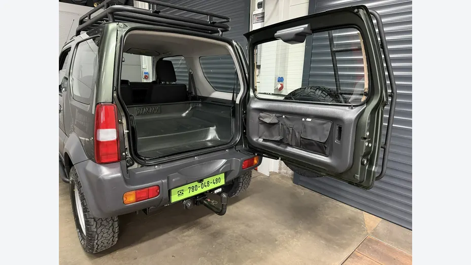 SUZUKI Jimny -