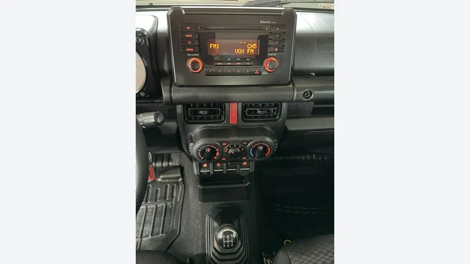 SUZUKI Jimny -