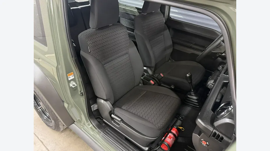 SUZUKI Jimny -