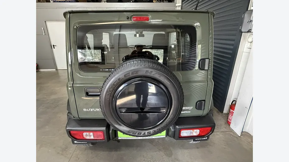 SUZUKI Jimny -
