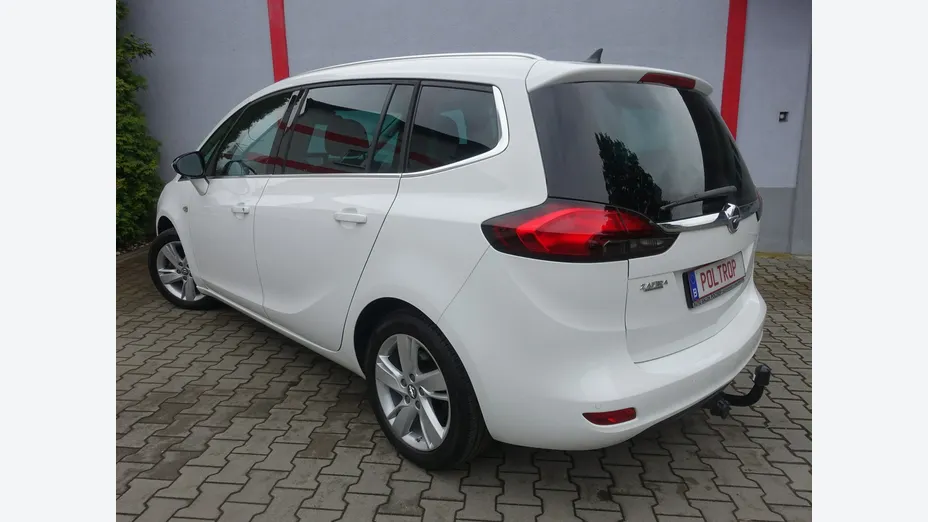 OPEL Zafira -