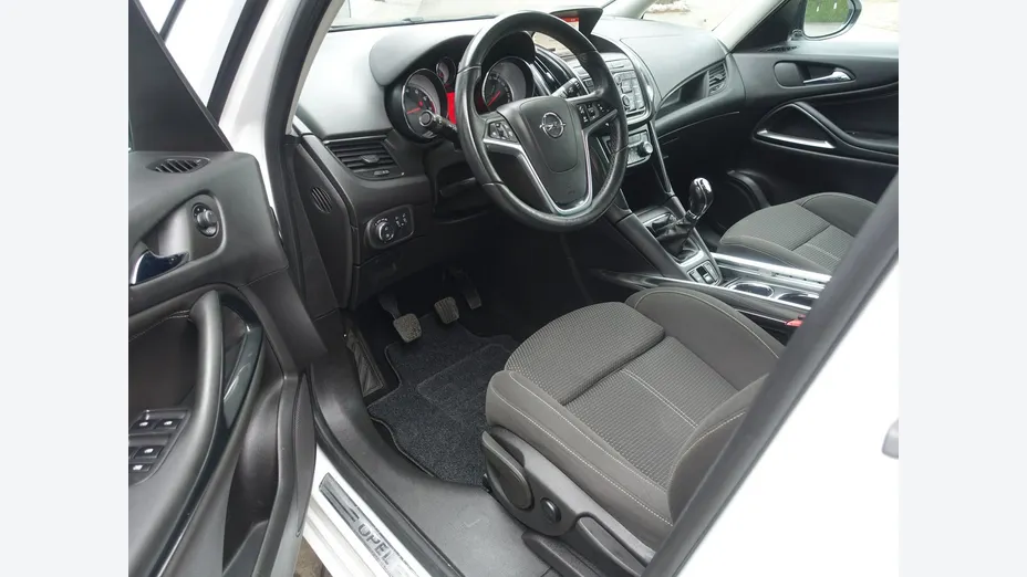 OPEL Zafira -