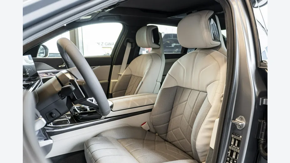 BMW Seria 7 -