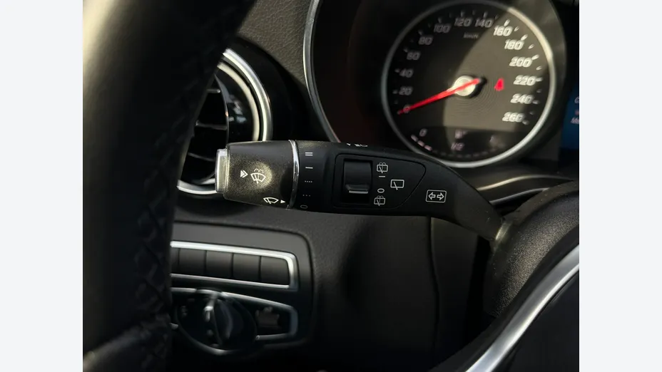 MERCEDES-BENZ C Klasa -
