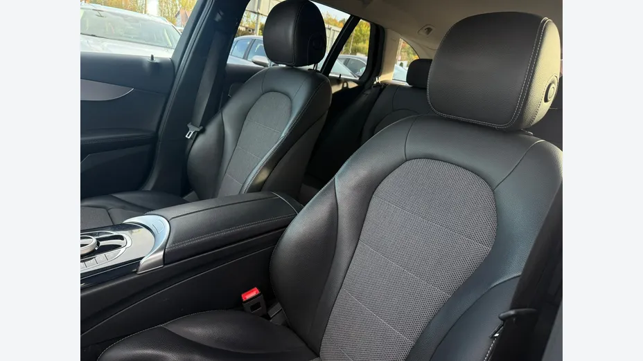 MERCEDES-BENZ C Klasa -
